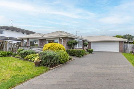 Photo of property in 100 Michael Road, Paraparaumu Beach, Paraparaumu, 5032