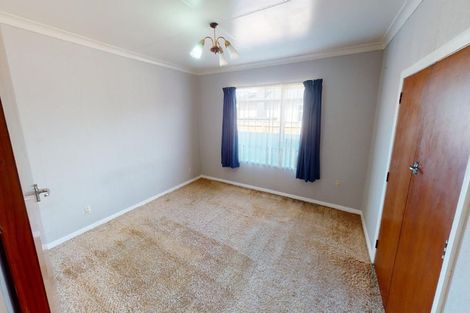Photo of property in 12 Gloucester Street, Takaro, Palmerston North, 4412