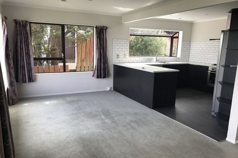 Photo of property in 6 Oakleigh Street, Maungaraki, Lower Hutt, 5010