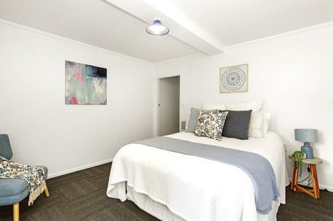 Photo of property in 35a Ranui Terrace, Tawa, Wellington, 5028