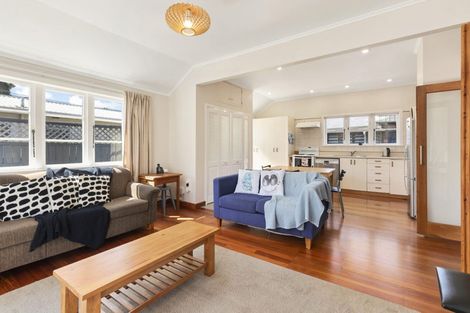 Photo of property in 14 Wayside, Miramar, Wellington, 6022