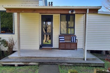 Photo of property in 749 Hakataramea Highway, Waimate, 7977