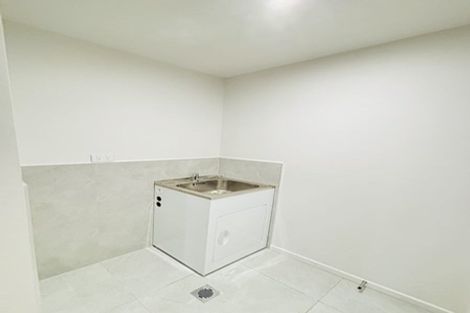 Photo of property in 1/2 Smiths Avenue, Papakura, 2110