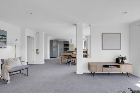 Photo of property in 5 Locksley Lane, Hamilton East, Hamilton, 3216