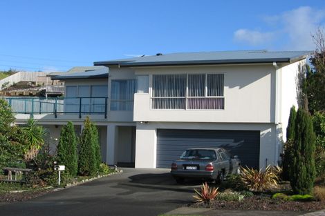 Photo of property in 93 Waldorf Crescent, Orewa, 0931