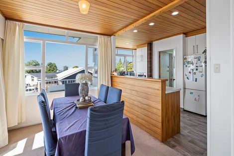 Photo of property in 10 Fairview Place, Te Puke, 3119