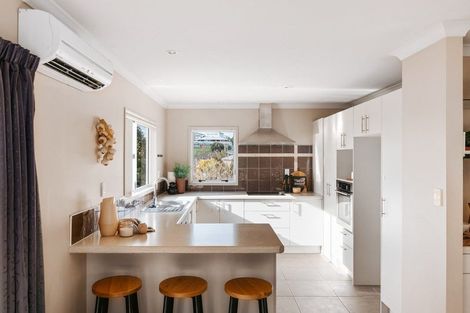 Photo of property in 41 Oteki Park Drive, Welcome Bay, Tauranga, 3112