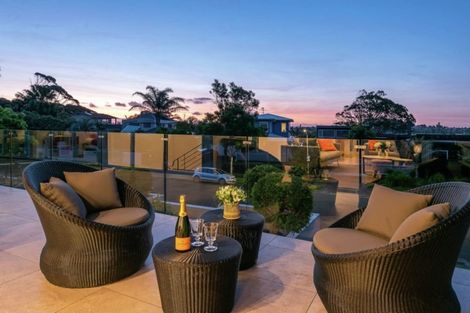 Photo of property in 74 Fisher Parade, Sunnyhills, Auckland, 2010