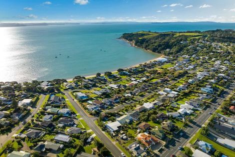 Photo of property in 8 De Luen Avenue, Tindalls Beach, Whangaparaoa, 0930