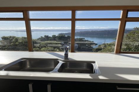 Photo of property in 17 Palliser Road, Roseneath, Wellington, 6011