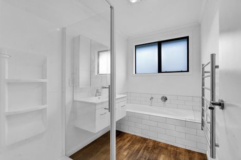 Photo of property in 4/31 Links Drive, Waiwhakaiho, New Plymouth, 4312