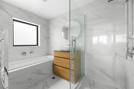 Photo of property in 143 Grove Road, Papakura, 2110