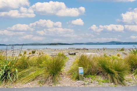 Photo of property in 26 Tuatoru Street, Eastbourne, Lower Hutt, 5013