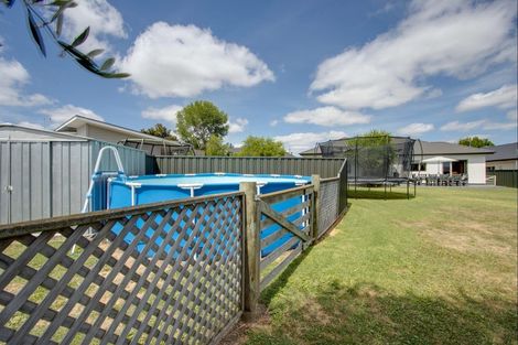 Photo of property in 19 Fairview Place, Havelock North, 4130
