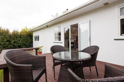 Photo of property in 9 Parata Street, Hokowhitu, Palmerston North, 4410