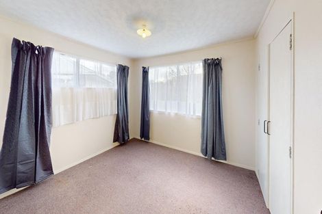 Photo of property in 20 Cumberland Place, Kelvin Grove, Palmerston North, 4414