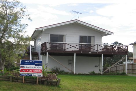 Photo of property in 9 Barrier View Road, Leigh, 0985