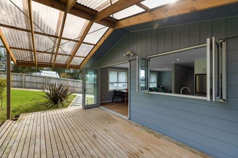 Photo of property in 31 Annison Avenue, Glen Eden, Auckland, 0602