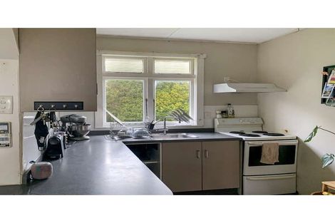 Photo of property in 24 Mckenzie Street, Levin, 5510