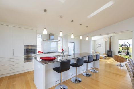 Photo of property in 37 Kewai Street, Omaha, 0986