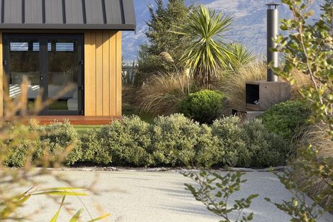 Photo of property in 6a Kinross Lane, Jacks Point, Queenstown, 9371