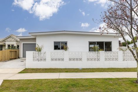 Photo of property in 102 Auckland Road, Greenmeadows, Napier, 4112