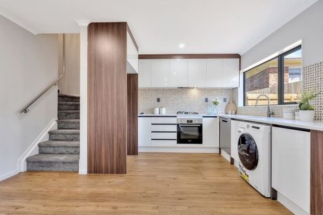 Photo of property in 5/72 Howe Street, Howick, Auckland, 2014