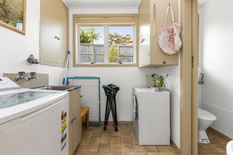 Photo of property in 9 Helen Place, Raglan, 3225