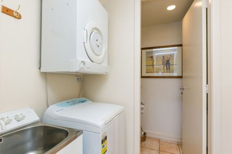 Photo of property in 12/28 Hobson Street, Thorndon, Wellington, 6011