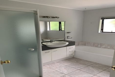 Photo of property in 2/12 Belmont Terrace, Milford, Auckland, 0620