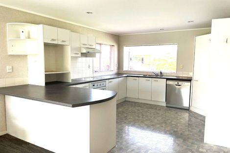 Photo of property in 14 Chippewa Place, Conifer Grove, Takanini, 2112