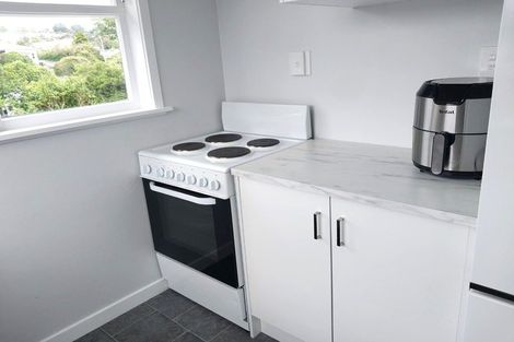 Photo of property in 179 Newlands Road, Newlands, Wellington, 6037