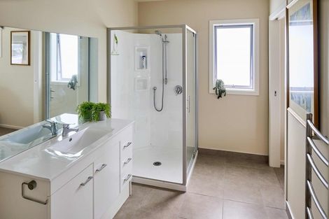 Photo of property in 4 Sunflower Close, Camborne, Porirua, 5026