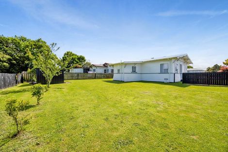 Photo of property in 9 Preston Street, Eltham, 4322