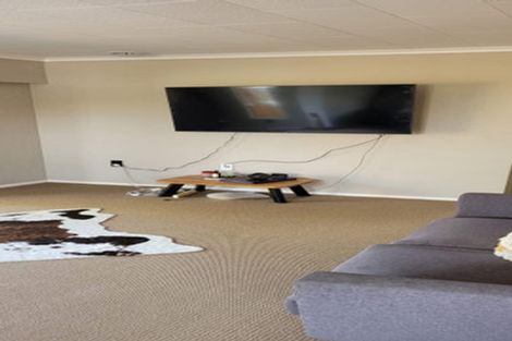 Photo of property in 147 Govett Avenue, Frankleigh Park, New Plymouth, 4310