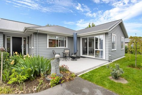 Photo of property in 16 West Place, Greenmeadows, Napier, 4112