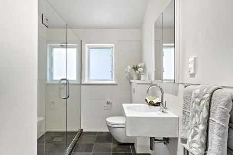 Photo of property in 54b Hobson Street, Thorndon, Wellington, 6011