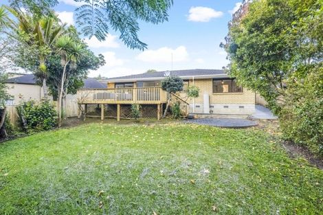 Photo of property in 43 Ewhurst Place, Goodwood Heights, Auckland, 2105