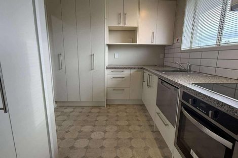 Photo of property in 2/112 Mcleod Street, Camberley, Hastings, 4120