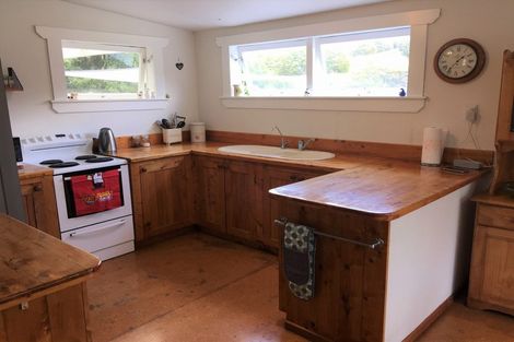 Photo of property in 482 Millbrook Road, Waipu, 0582