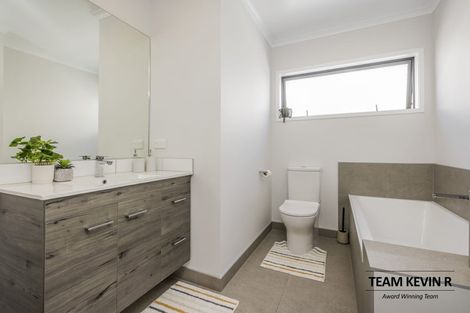 Photo of property in 6 Kapia Road, Westgate, Auckland, 0614