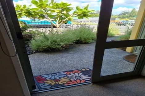 Photo of property in 9 Mt Lebanon Lane, Henderson, Auckland, 0612