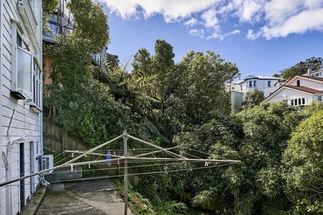 Photo of property in 151 Kelburn Parade, Kelburn, Wellington, 6012