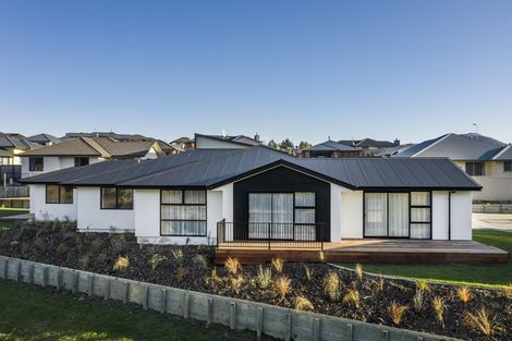 Photo of property in 41 Grandvista Drive, Green Island, Dunedin, 9018