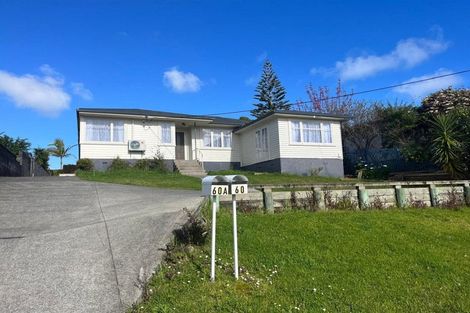 Photo of property in 60 Farquhar Road, Glendene, Auckland, 0602