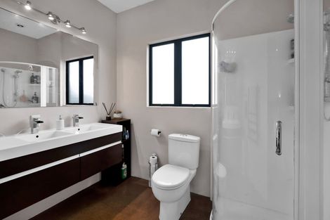 Photo of property in 35 Maire Street, Hawera, 4610