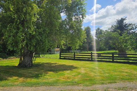 Photo of property in 855 Makerua Road, Tokomaru, Palmerston North, 4474