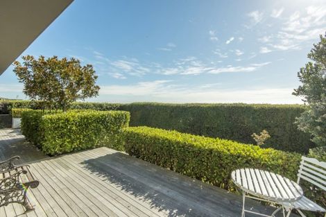 Photo of property in 2a Avery Place, Redcliffs, Christchurch, 8081