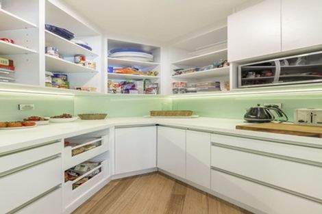 Photo of property in 210 Oraha Road, Kumeu, 0892