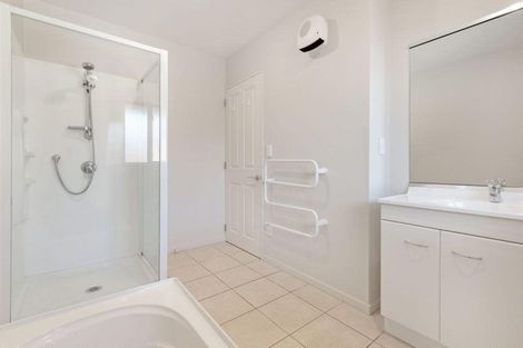 Photo of property in 73 Waitikiri Drive, Parklands, Christchurch, 8083